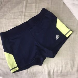 ADIDAS WOMANS SPANDEX SIZE MEDIUM